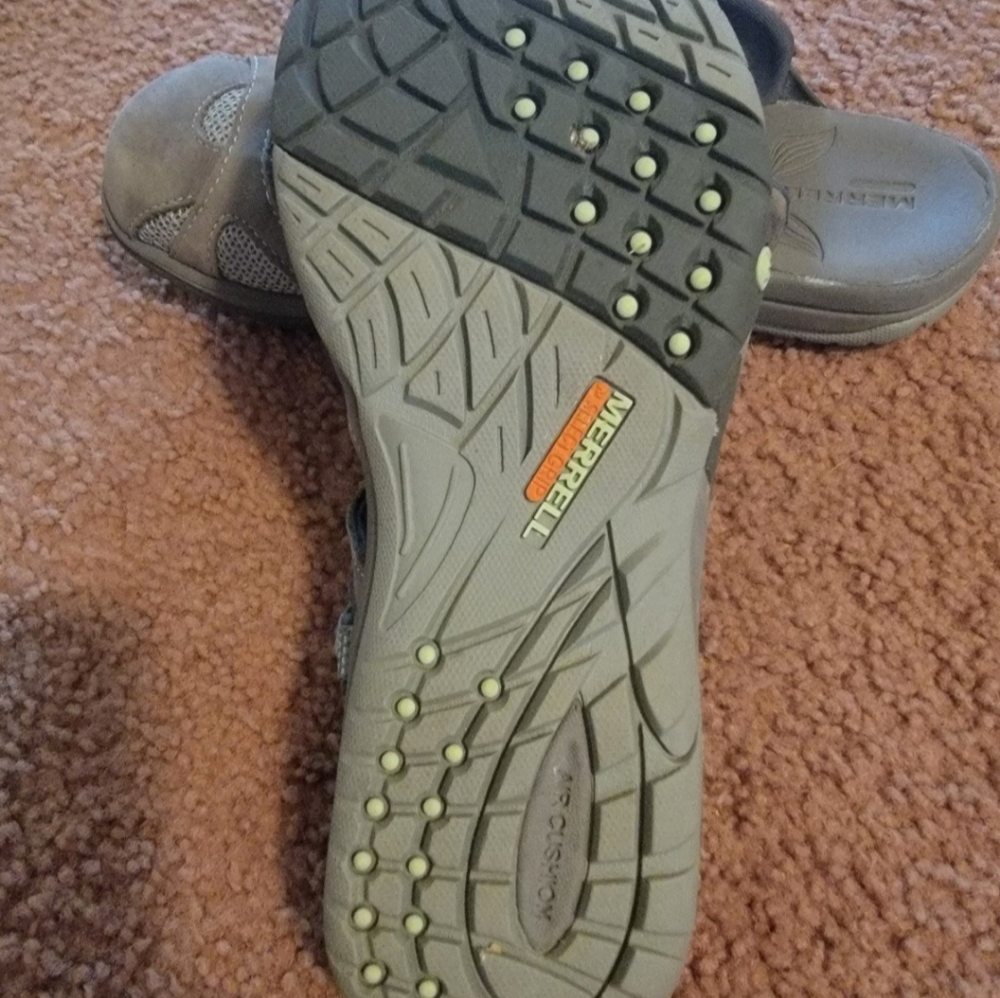 Merrell - Picture 3 of 3